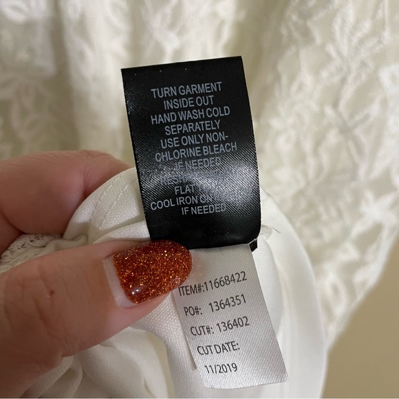 TORRID Ivory Lace Bell Sleeve Fluted Mini Dress size 4X - Picture 7 of 8